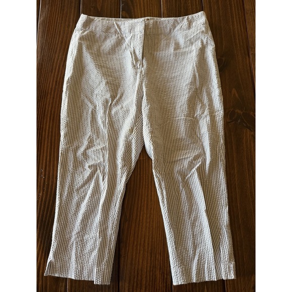 Chico's Pants - Chico's Pants Capri‎ Size 1 Textured Striped Cropped Split Hem railroad stripe